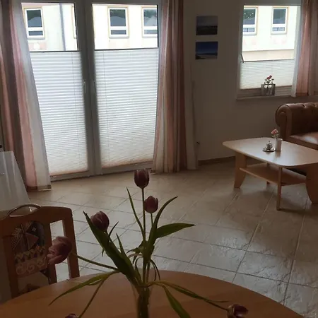 Annalena - 17-06 公寓 *